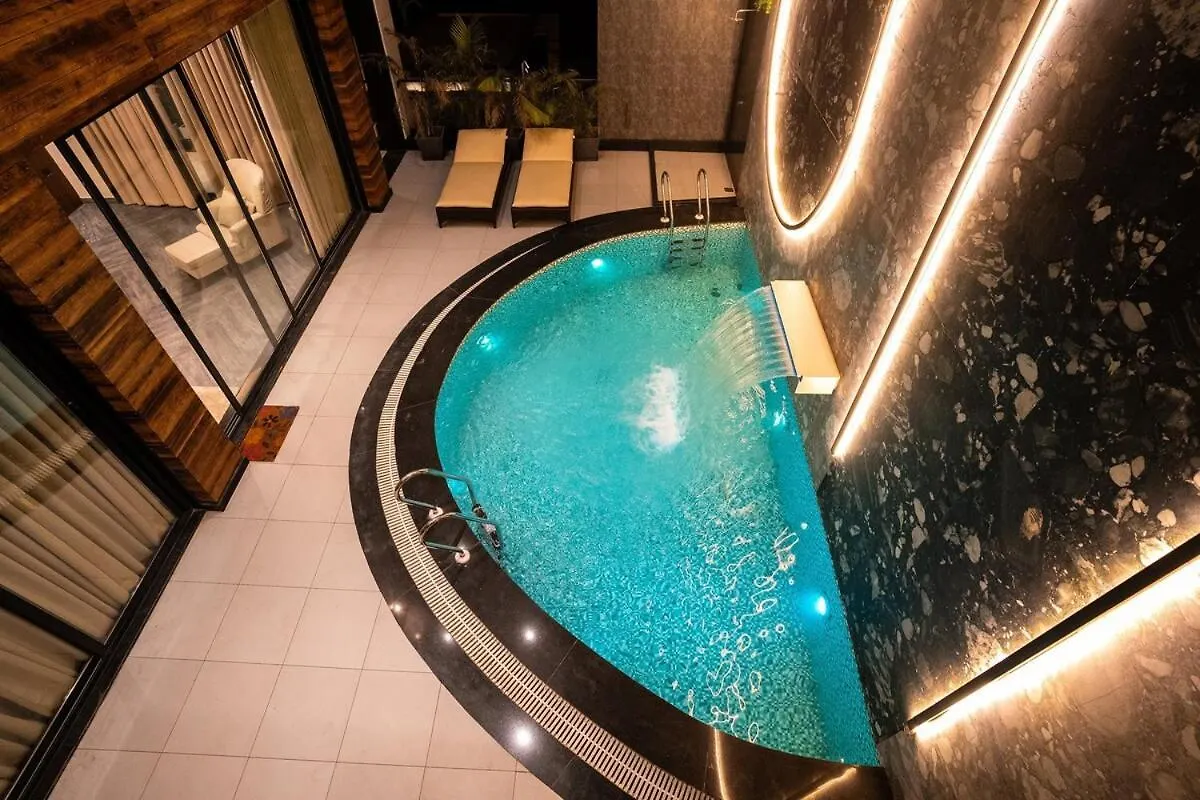 Shanti Villa Varanasi Apartment