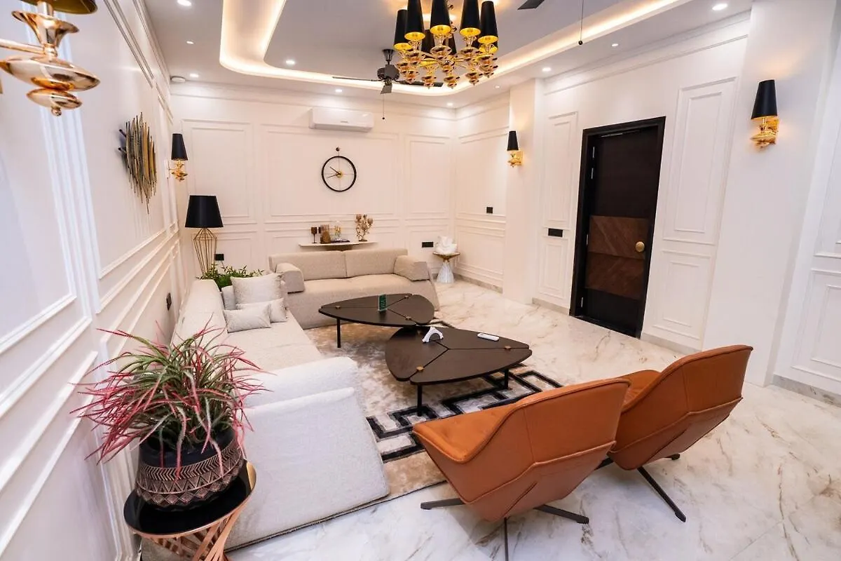 Shanti Villa Varanasi Apartment