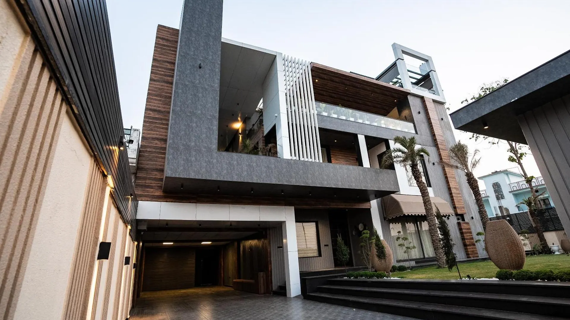 Apartment Shanti Villa Varanasi